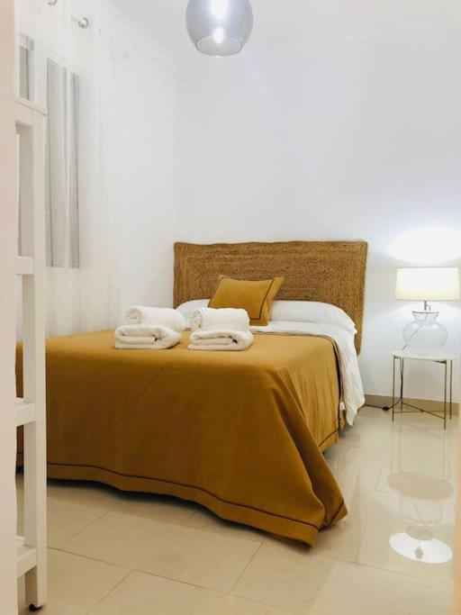 Nieves Viejas Apartamento Fresco Con Patio En Cordoba Luaran gambar