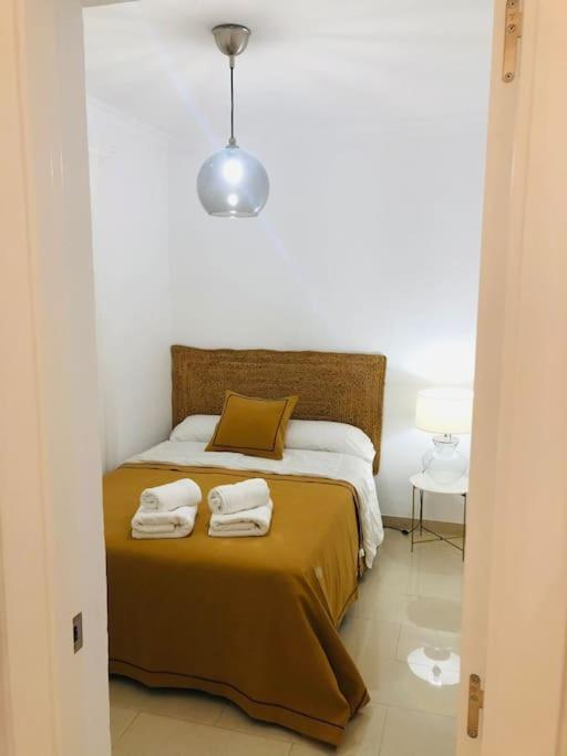 Nieves Viejas Apartamento Fresco Con Patio En Cordoba Luaran gambar