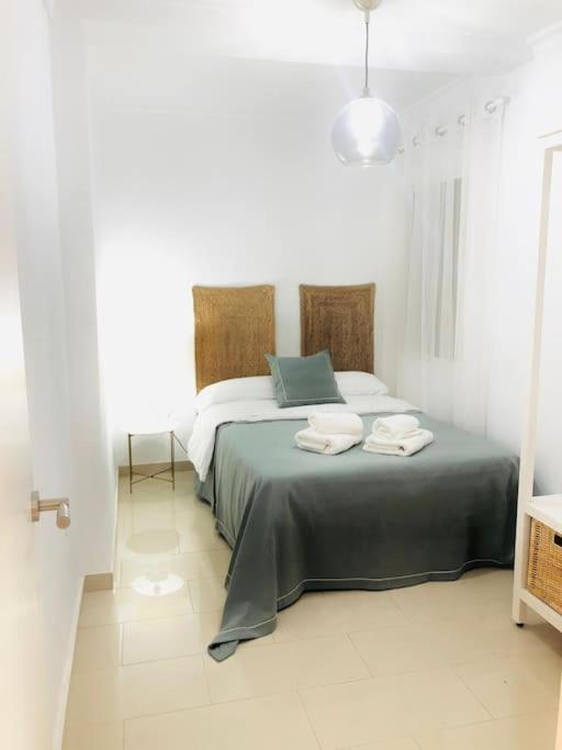 Nieves Viejas Apartamento Fresco Con Patio En Cordoba Luaran gambar